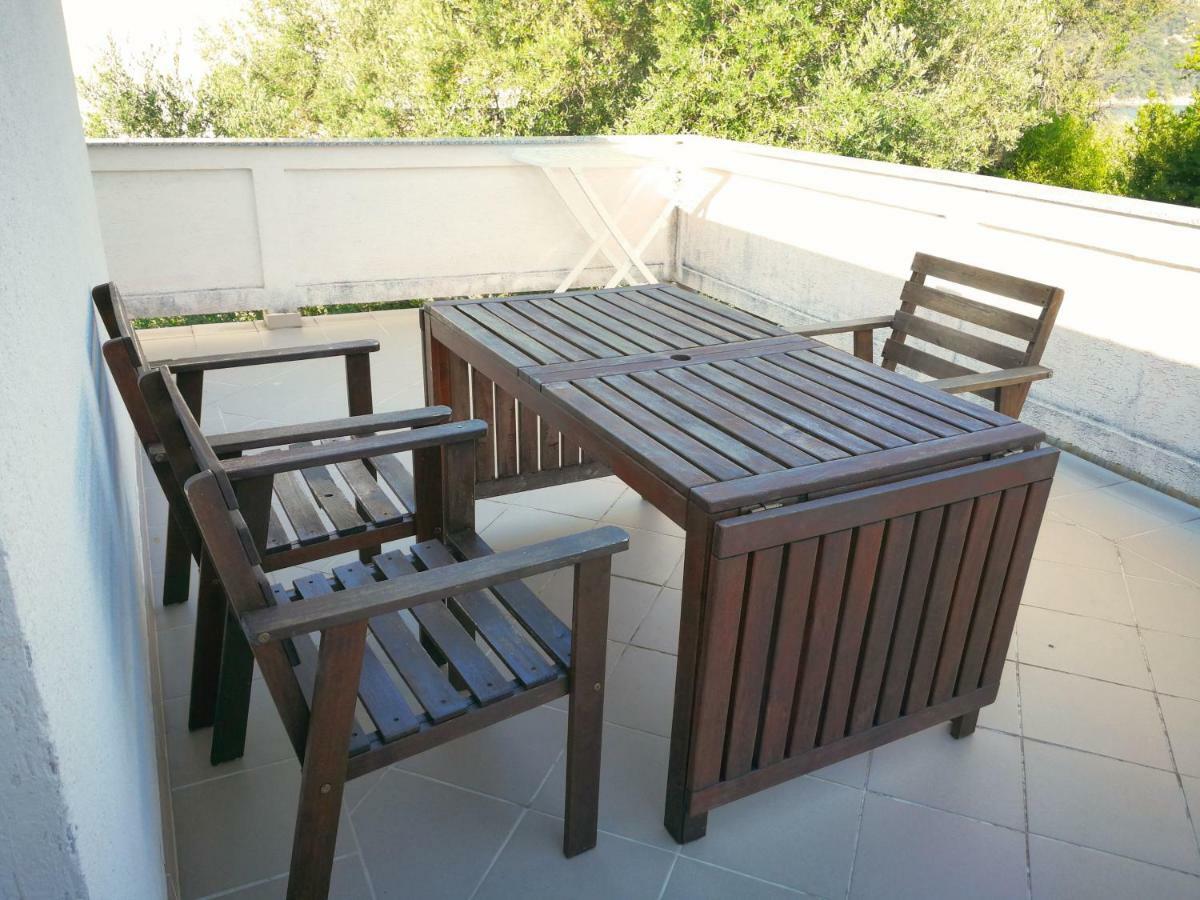 Family Friendly Apartments Island Rab Kampor Exterior photo
