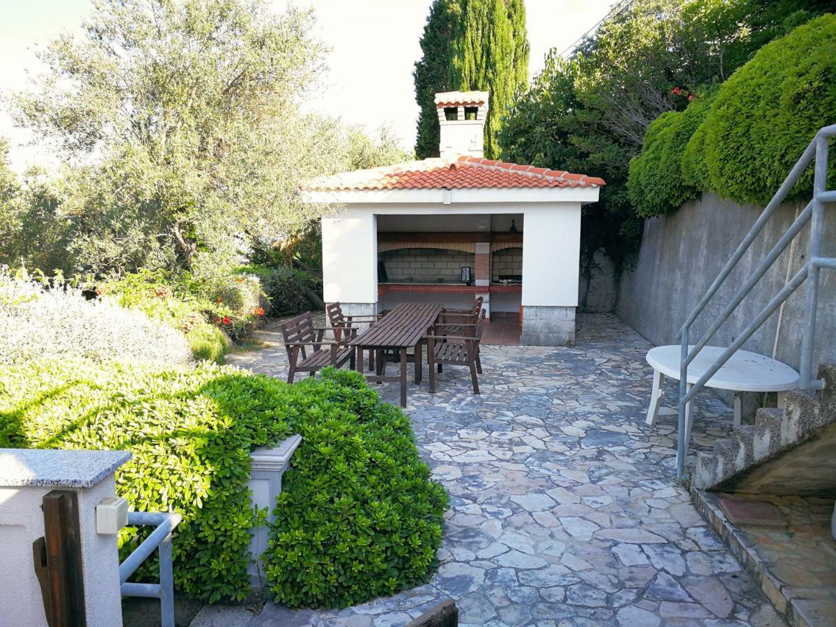 Family Friendly Apartments Island Rab Kampor Exterior photo