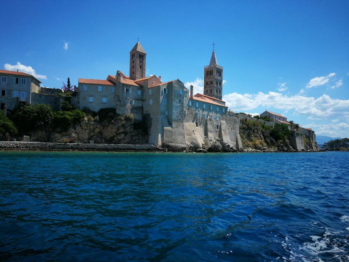 Family Friendly Apartments Island Rab Kampor Exterior photo